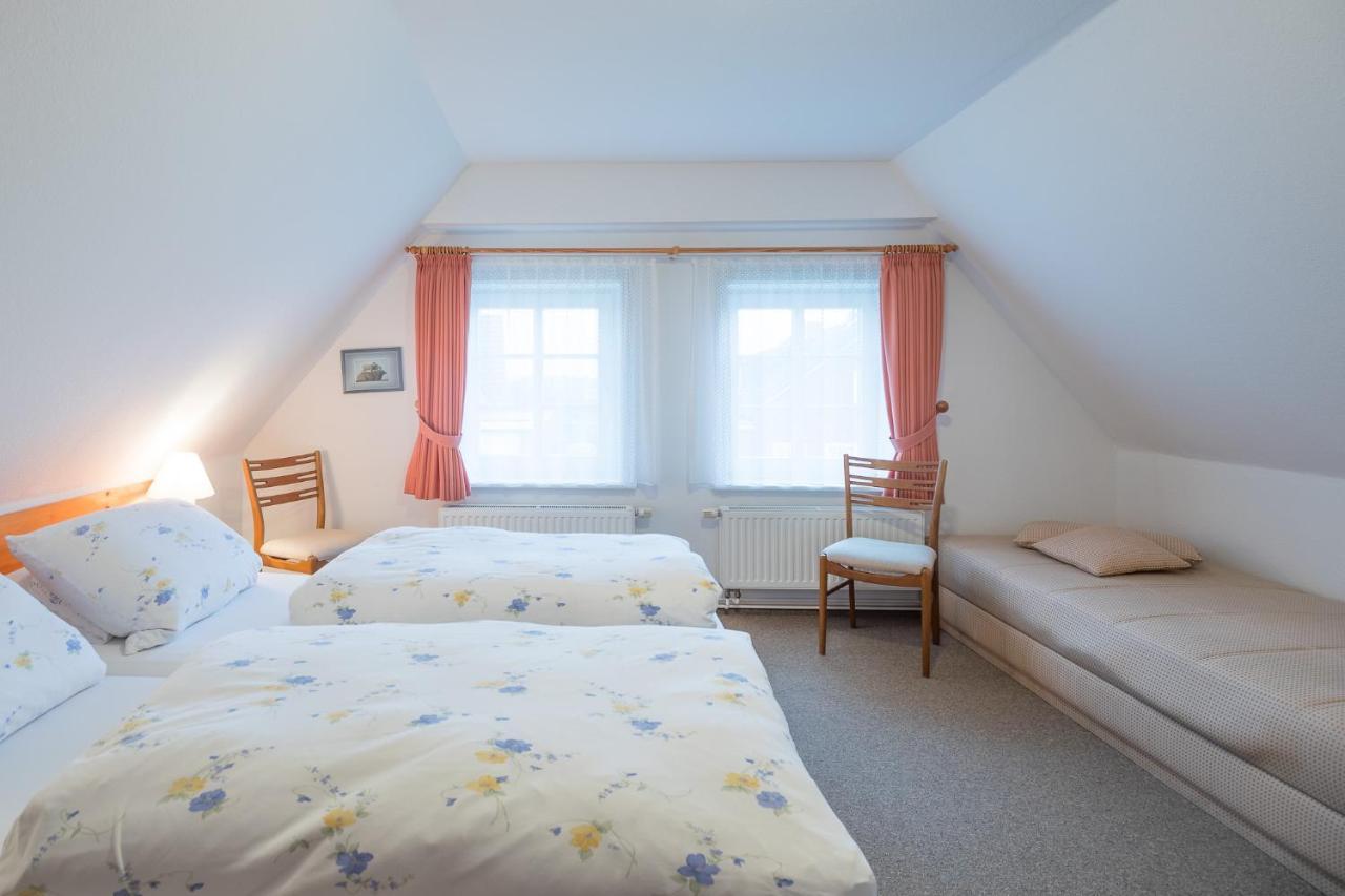 Direkt Am Deich - Ferienwohnung Amrum Im Gaestehaus Am Badedeich Dagebüll Extérieur photo